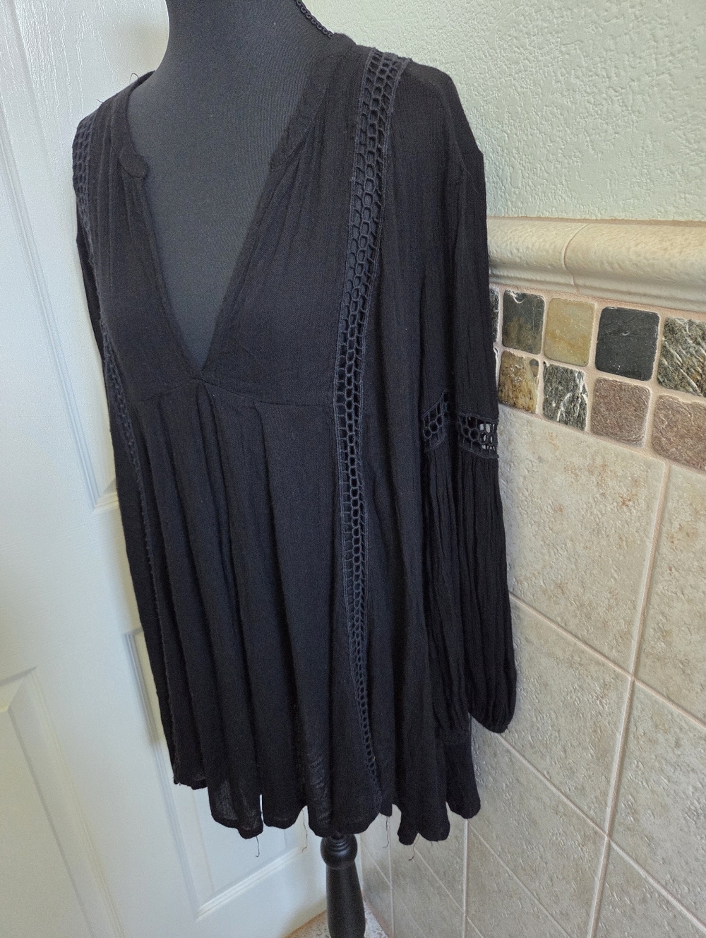Free People Black Boho V-Neck Peasant Tunic Mini Dress Festival Goth Bohemian S - Picture 4 of 10